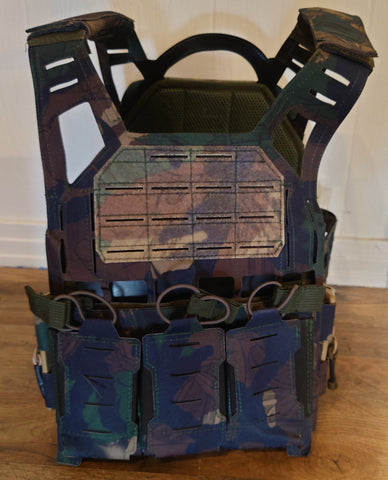 Ahegao Plate Carrier